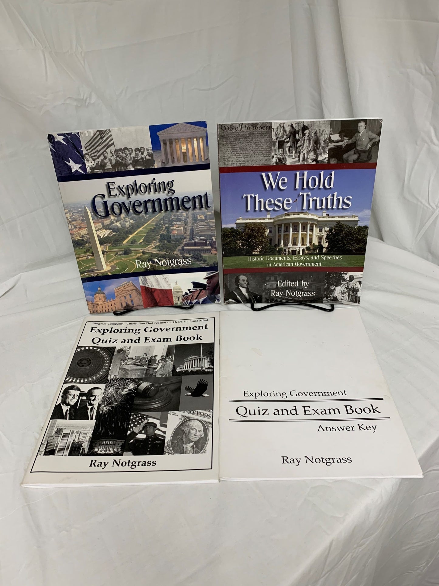 Exploring Government - Set of 4