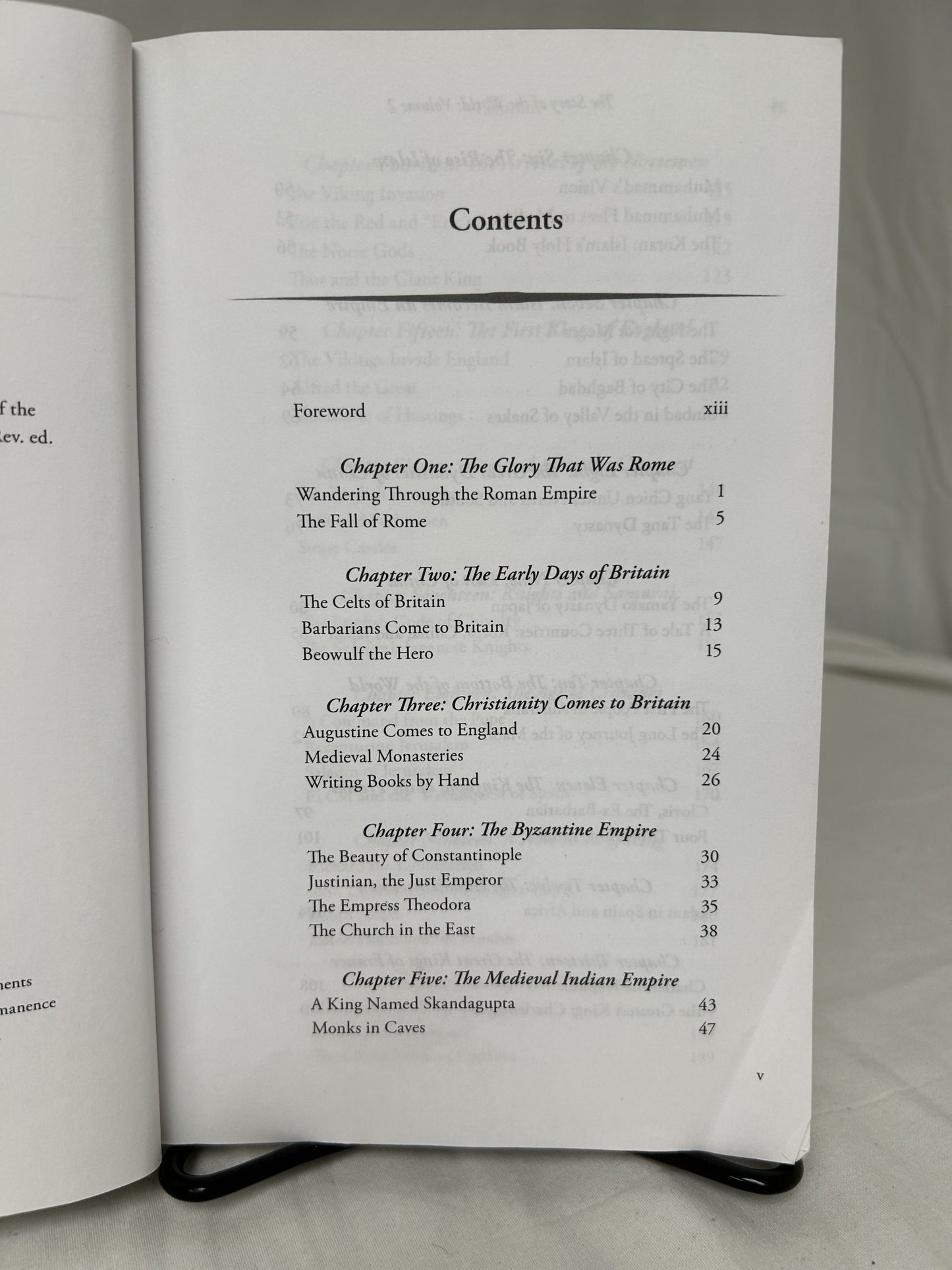 The Story of the World Volume 2 Textbook (Revised Edition)