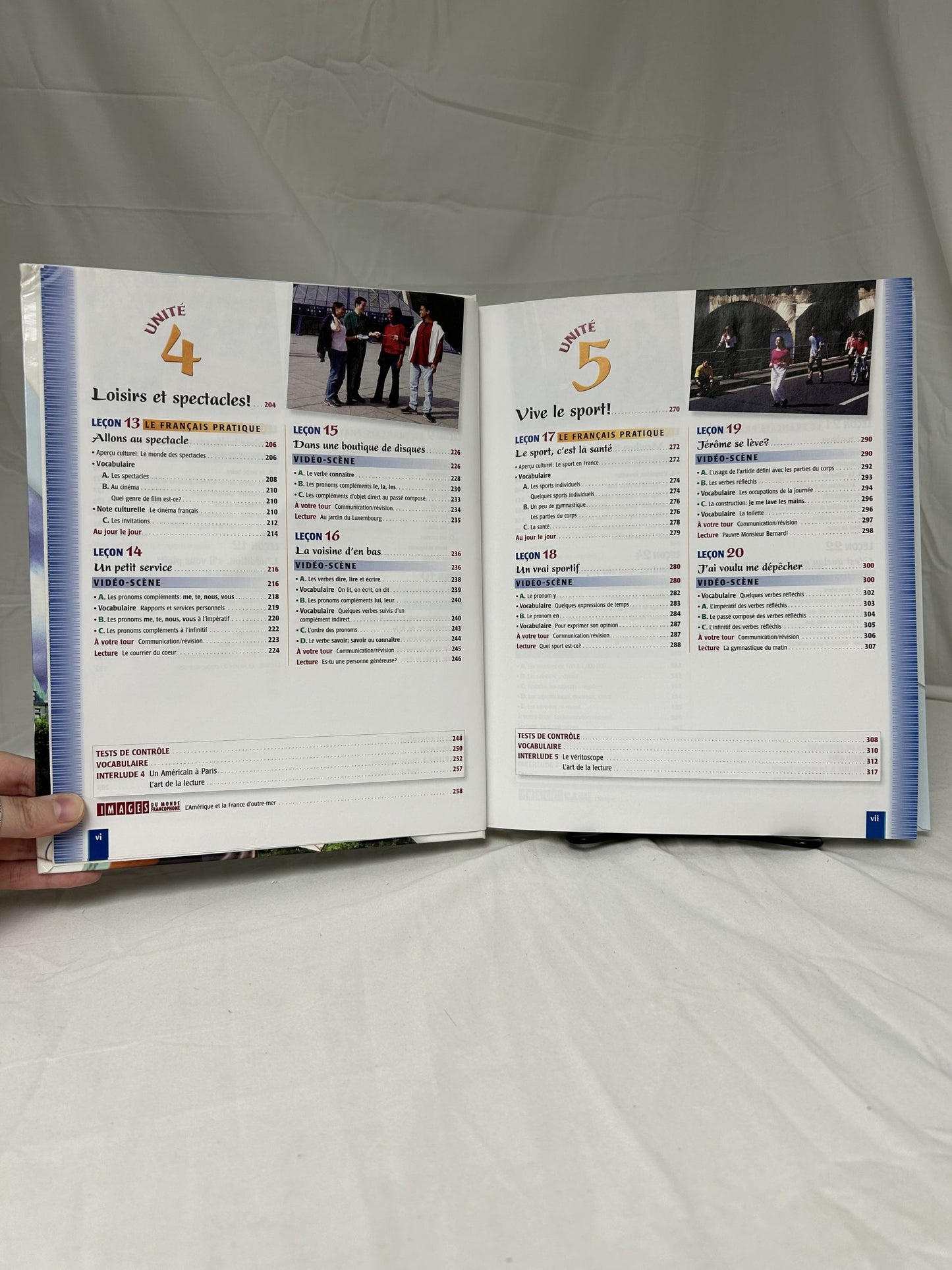 Discovering French Nouveau! Blanc 2 Textbook