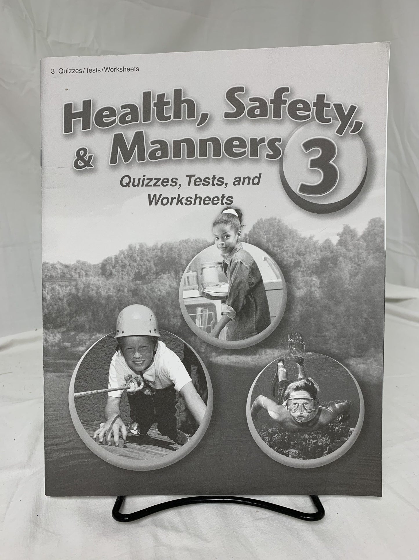 Health, Safety, & Manners 3 (3rd Ed.) Set of 2