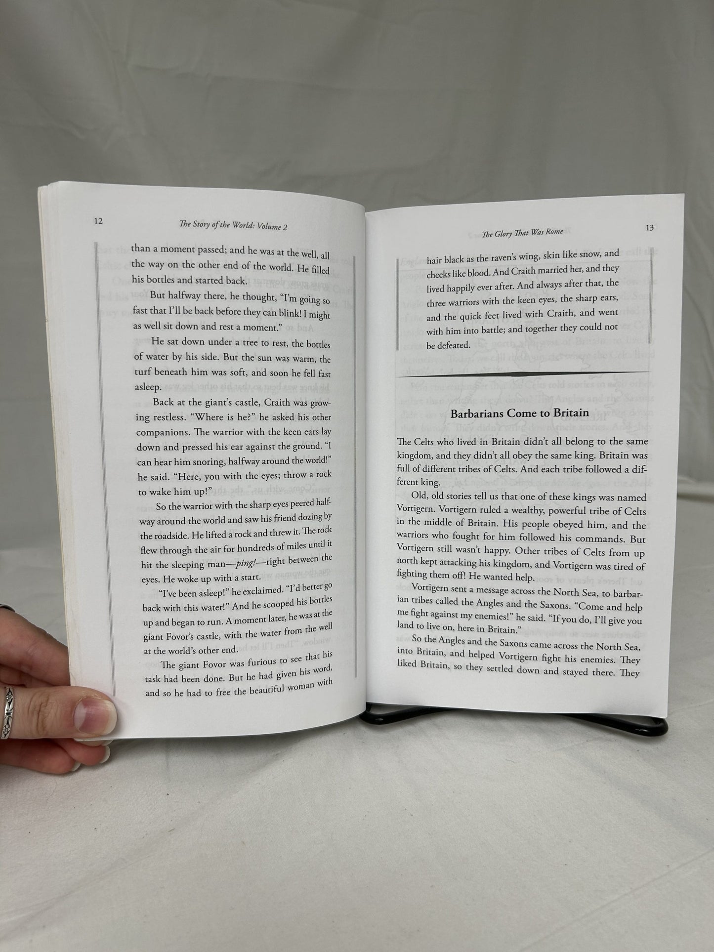 The Story of the World Volume 2 Textbook (Revised Edition)
