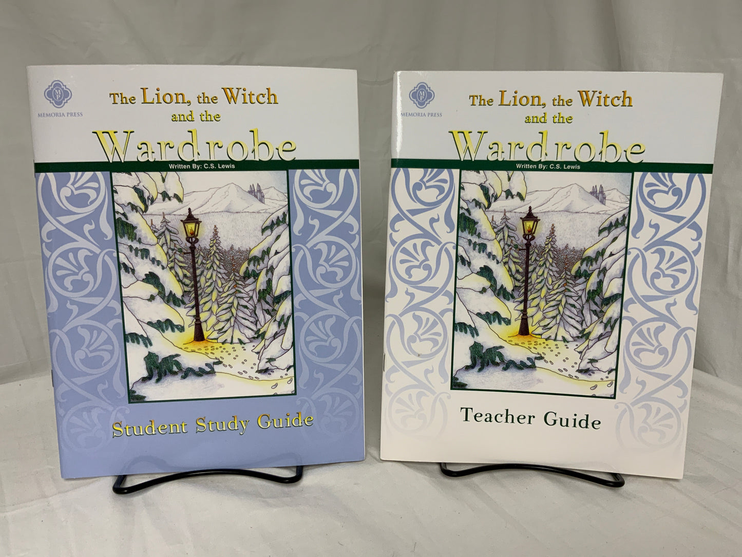 The Lion, the Witch and the Wardrobe - Set of 2