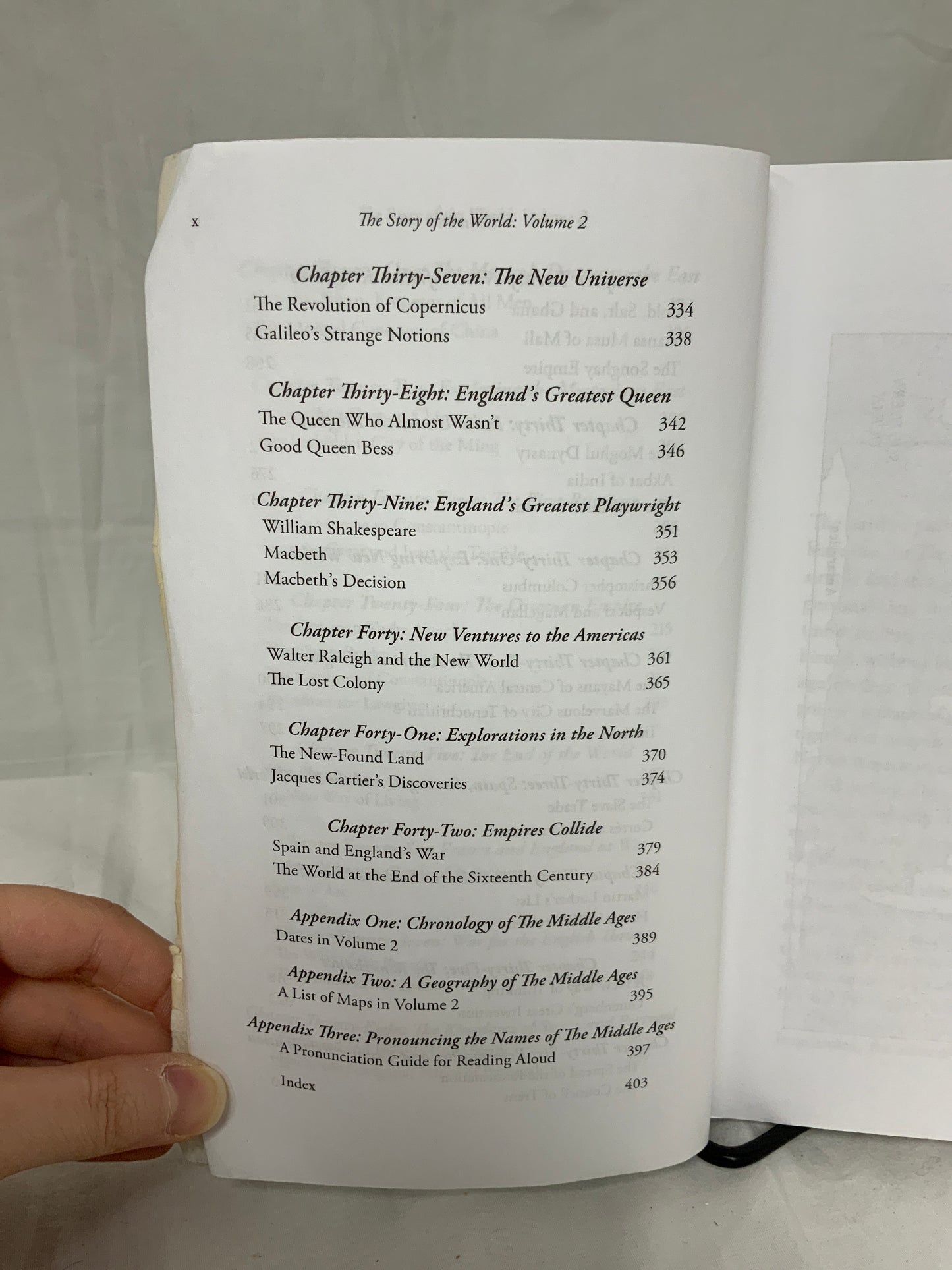 The Story of the World Volume 2 Textbook (Revised Edition)