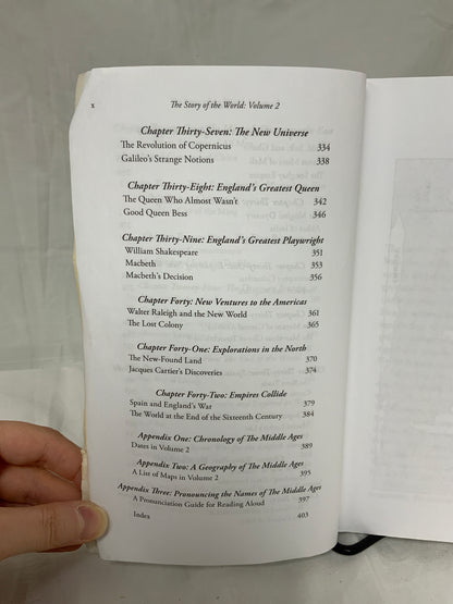 The Story of the World Volume 2 Textbook (Revised Edition)